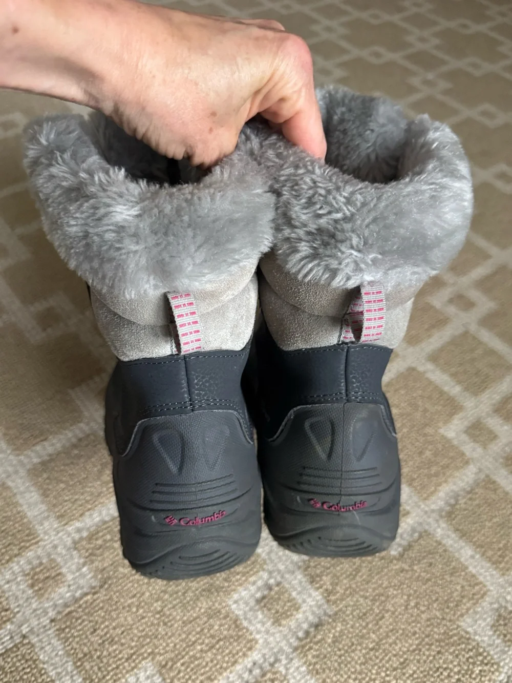 Columbia bugaboot winter